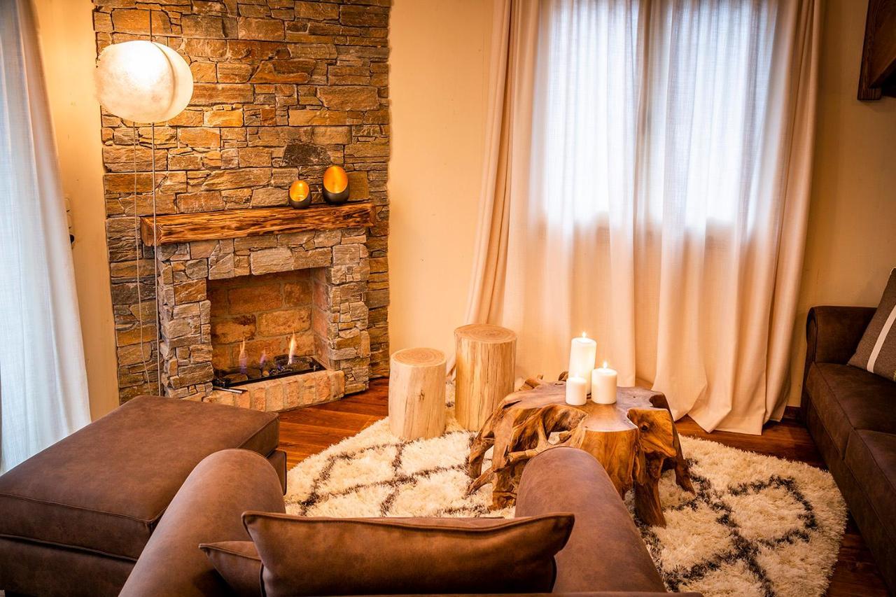 Golden Hill Country Chalets & Suites Waldschach Esterno foto