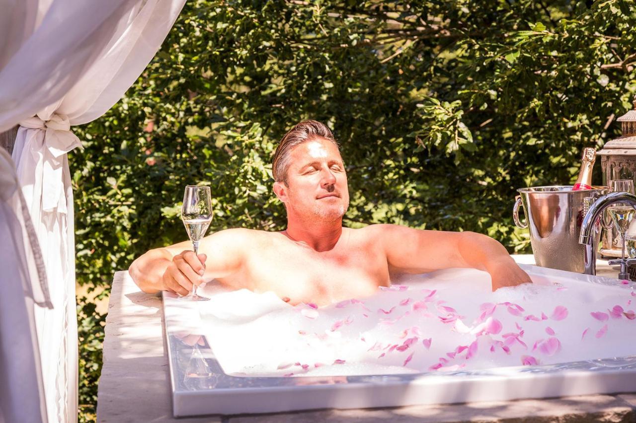 Golden Hill Country Chalets & Suites Waldschach Esterno foto